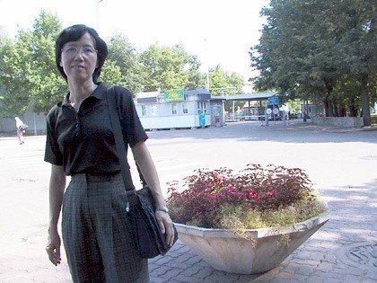 Estonia 2002---D1-01 03 The first step & photo on the land of Estonia.jpg