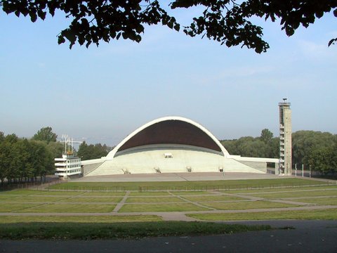 Estonia 2002---D2-01 04 Song Festival Ground, Tallinn, Estonia.jpg