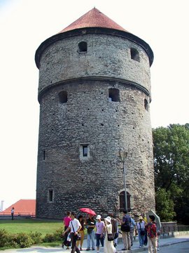 Estonia 2002---D2-04 02 The tower holding 'Kiek in de Kok' Museum.jpg