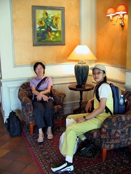 Estonia 2002---D2-07 02 Good reception room of the hotel.jpg