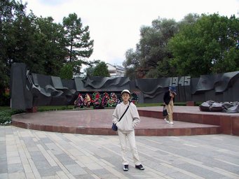 A0--01 A soldier monument, Golden Ring, Russia.jpg
