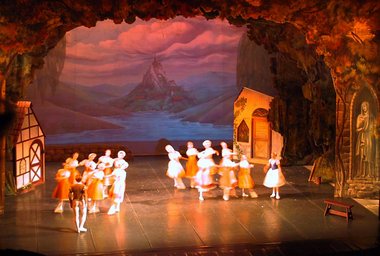 B2--01 Ballet in Mussorsky Theater ---Gzizelle, St. Petersburg, Russia.jpg