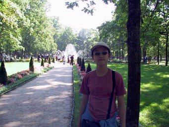 B3--05 Sun Fountain in lower garden in Peterhof, St. Petersburg, Russia.JPG
