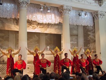 B4--02 Folk dances, St. Petersburg, Russia.jpg