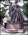 D6--03 Statue of Pushkin & His Wife in Arbat Street, Moscow, Russia.JPG