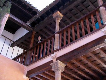 Spain 2002 - 27---2_10_Alhambra - views --- 14 Mama on a stairway of the 2nd. floor.jpg