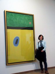 Spain 2002 - 38---2_12_Foundation Joan Miro --- 08 Mama in front of a simple painting.jpg