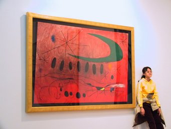 Spain 2002 - 38---2_12_Foundation Joan Miro --- 09 Meimei in front of a red painting.jpg