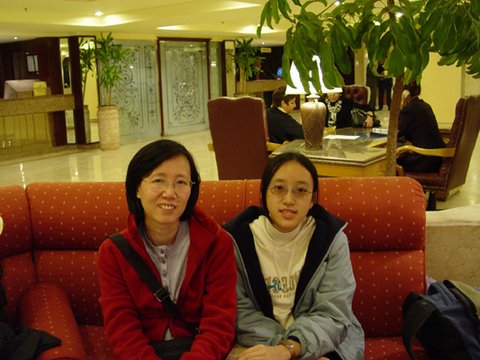 Egypt 2004---D02-02-02 A rest in the hall before check in.jpg