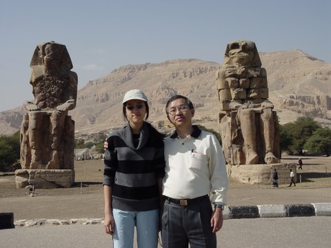 Egypt 2004---D04-06-01 Memnon Colossi in West Luxor.jpg