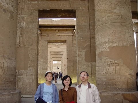 Egypt 2004---D07-04-06 At the pasage of large pillars in the Temple of Kom Ombo.jpg