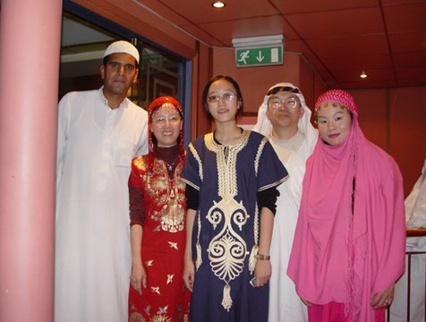 Egypt 2004---D07-06-09 My family with the guide and the group leader.jpg