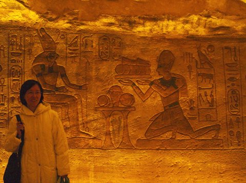 Egypt 2004---D08-02-10 Nafertary worshiping God Horus.jpg