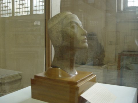 Egypt 2004---D09-03-11 Unfinished bust of Nefertiti, wife of Akhenaten (seen in Egypt Museum in Cairo).jpg