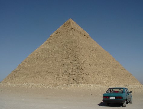 Egypt 2004---D10-03-02 Khaufre Pyramid from another direction.jpg
