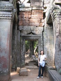 Cambodia 2006 --- Day 02-05 Ta Prohm --- 01 In front of a 'framed drawing' in Ta Prohm Temple.jpg