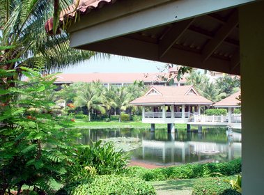 Cambodia 2006 --- Day 02-06 Lunch (Sofitel Hotel) --- 01 A picturesque garden in the hotel.jpg