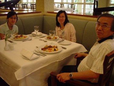 Cambodia 2006 --- Day 02-06 Lunch (Sofitel Hotel) --- 02 A shot before enjoying buffet lunch in Softel Hotel.jpg