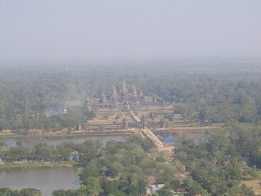 Cambodia 2006 --- Day 02-08 Balloon Ride --- 03 Angkor Wat seen far from the balloon (taken by Meimei).jpg