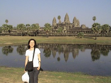 Cambodia 2006 --- Day 02-09 Angkor Wat --- 02  Before a pretty pond in front of Ankor Wat.jpg