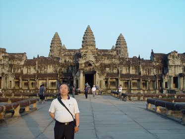 Cambodia 2006 --- Day 02-09 Angkor Wat --- 04 Before the main architecture.jpg