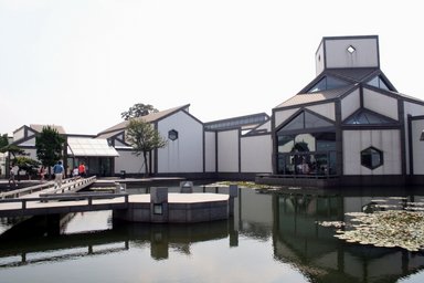 China 2010---I-7-02-03-Suzhou Museum is a mix of modern and ancient styles.jpg