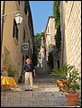 Croatia 2011 --- D09_02-06-01_Strolling in small lanes on the island of Hvar 3 (Croatia).jpg