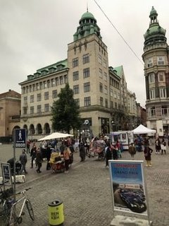 Denmark 2017_D12-06-07_A busy street with many food stands.JPG