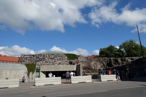 D09-02-01 The entrance of Rock Church constructed from a big rock.JPG