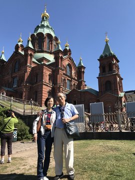 D09-04-02 A shot in front of the cathedral.JPG