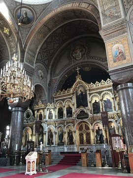 D09-04-03 A glance at the interior of the cathedral.JPG