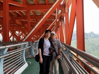 D02-02-05_Meimei and me on the bridge (actually under the top surface of the bridge.jpg