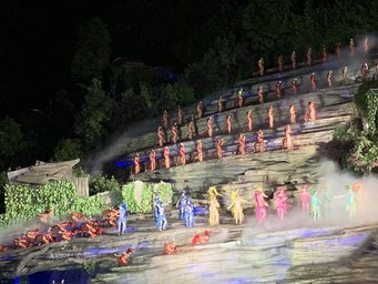 D03-06-02_Watching Fox Fairy Show.jpg