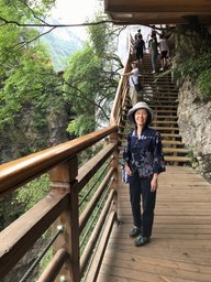 D06-02-04_A shot at the middle way of the stairs of Great Canyon.jpg