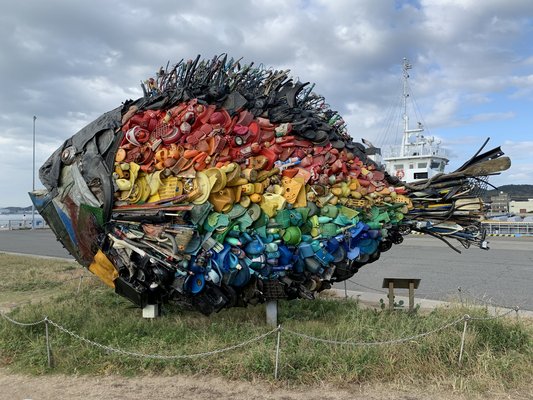 04-01-04_Another work by Yodogawa Technique called Chinu of Uno (black porgy fish).jpg