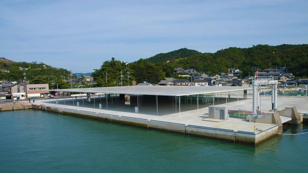 04-03-07_The ferry terminal called Umi no Eki (Sea Atation) of Naoshima Por.jpg