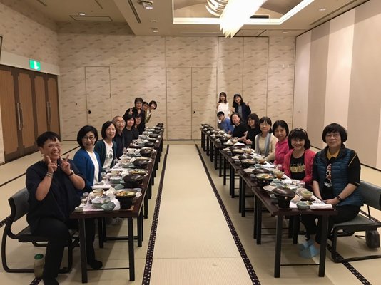 04-13-01_Having dinner sets in Grand Hotel Sakura no Sho at Kotohira near Takamatsu in Shikoku.jpg