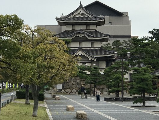 05-03-01_Takamatsu Castle seen on the way.jpg
