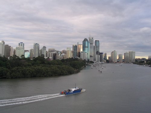 Australia 2006---13_A skyline view of Brisbane from Kangaroo Point.jpg