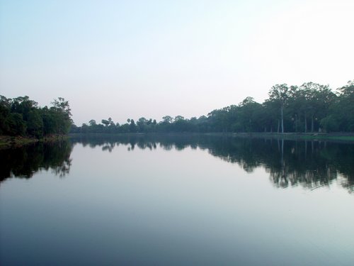 Cambodia 2006 --- 04 Moat of Angkor Wat.jpg