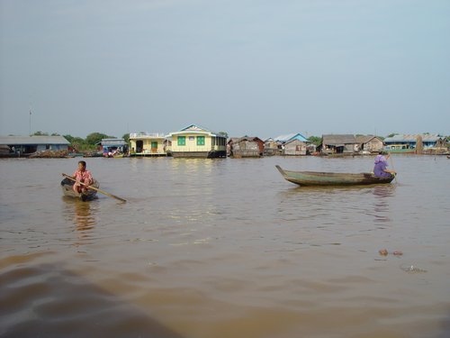 Cambodia 2006 --- 12 On-water village in Tonle Sap Lake.jpg