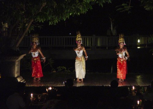 Cambodia 2006 --- 13 Folk dance .jpg