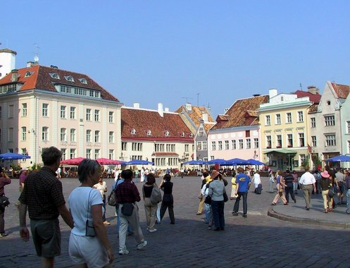 Estonia 2002---Town Hall Square of Tallinn.jpg