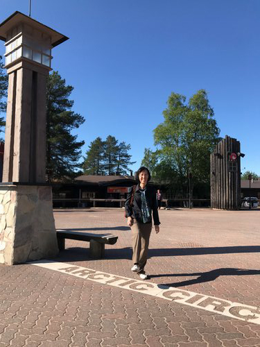 Finland 2017_06_Crossing the Arctic Line at Santa Claus Village.jpg