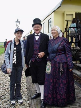 Holland 2005 - A shot with a gentleman and a lady in traditional dresses.jpg