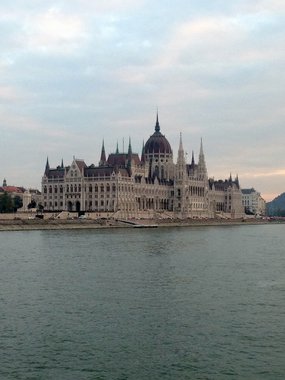 Hungary 2016---D08-14-01-Hungarian National Assembly on the shore of the Danube River.jpg