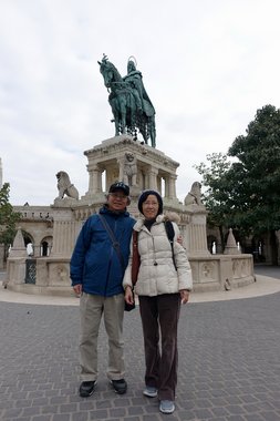 Hungary 2016---D09-02-02-A shot against the statue of St. Stephen, King of Hungary.jpg