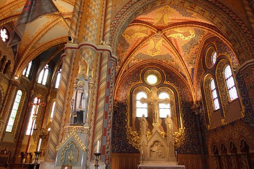 Hungary 2016---D09-05-01-Everywhere in Matthias Church is painted!.jpg