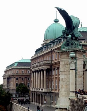 Hungary 2016---D09-08-01-A lateral view of the royal palace.jpg