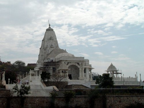 India 2007 - Day 3 --- 01-01 Birla Temple in Jaipur.jpg